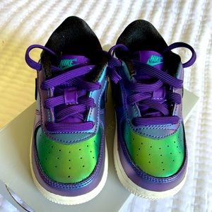 Metallic AIR FORCE 1 LV8 Size 7C